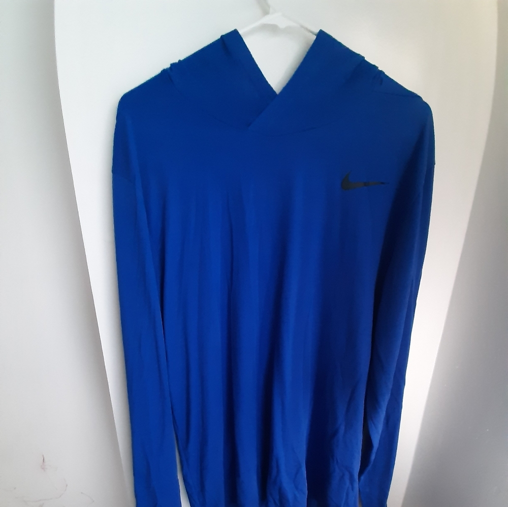 Nike dri fit hooded XL